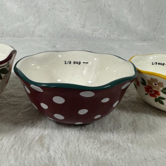 Pioneer Woman Measuring Cups Set | Stackable Ceramic Measuring Cups - Picture 4 of 10